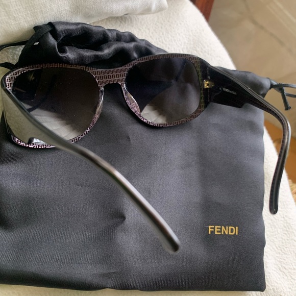 Fendi Sunglasses w/ Dust Bag - Picture 2 of 8